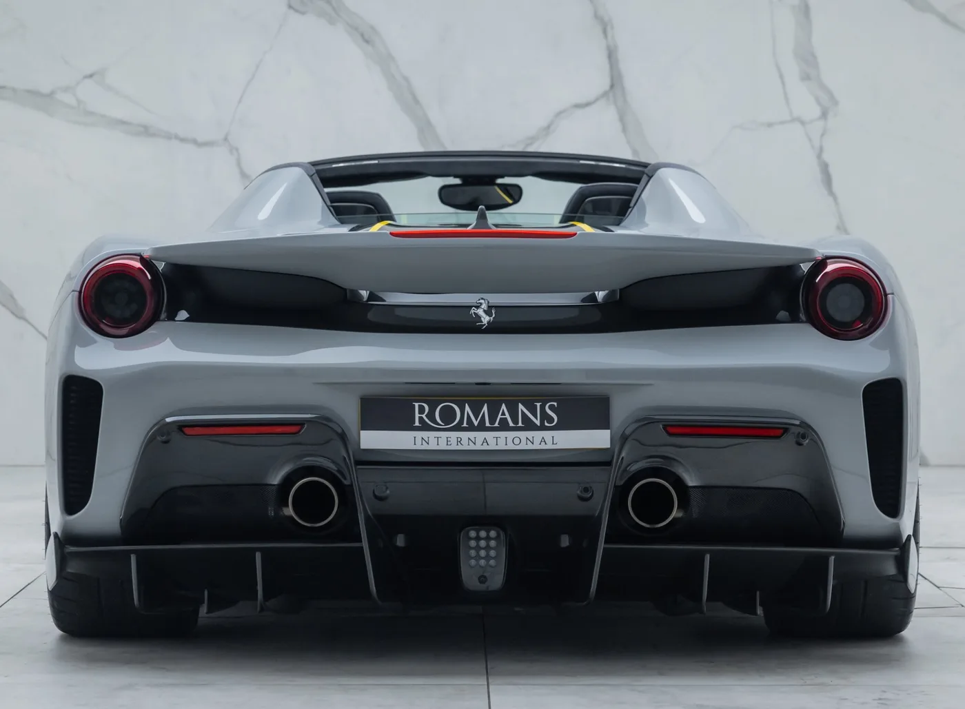 2020 Ferrari 488 Pista Spider angeboten von einem Fachhändler in Banstead, Vereinigtes Königreich, Foto 11 von 25