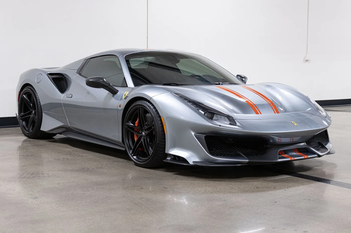 2020 Ferrari 488 Pista Spider verkauft von einem Fachhändler in Costa Mesa, Vereinigte Staaten, Foto 14 von 15