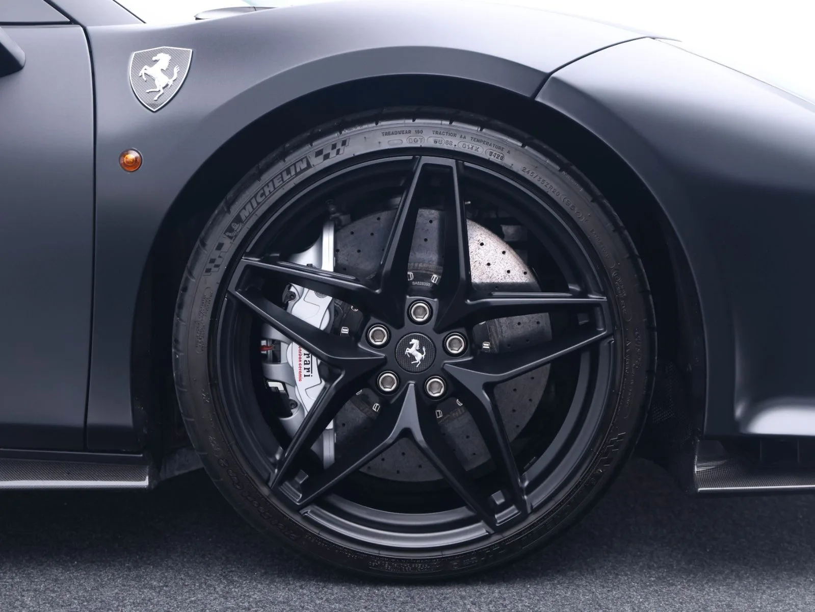 2020 Ferrari 488 Pista Spider, 23/28