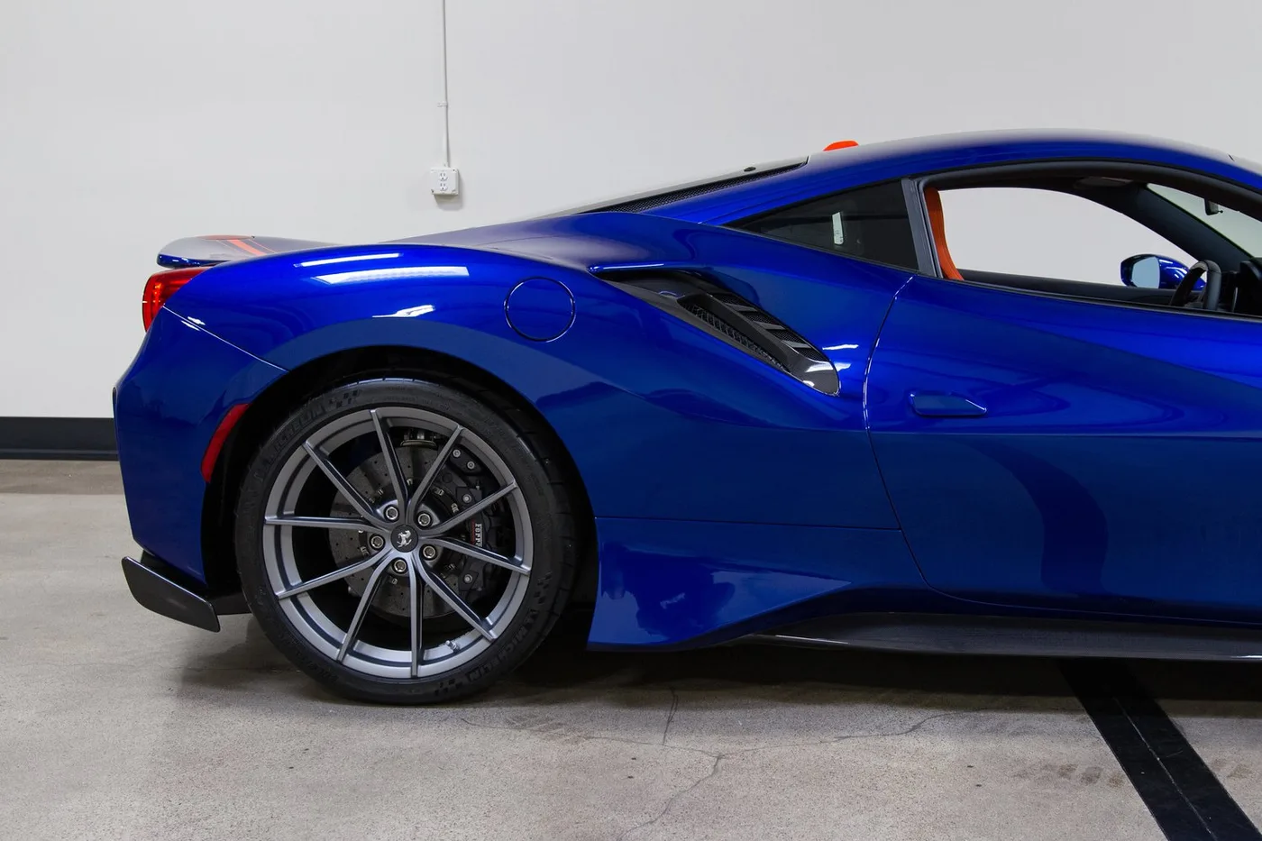 2020 Ferrari 488 Pista vendue par un concessionnaire spécialisé à Costa Mesa, États-Unis, photo 15 sur 15