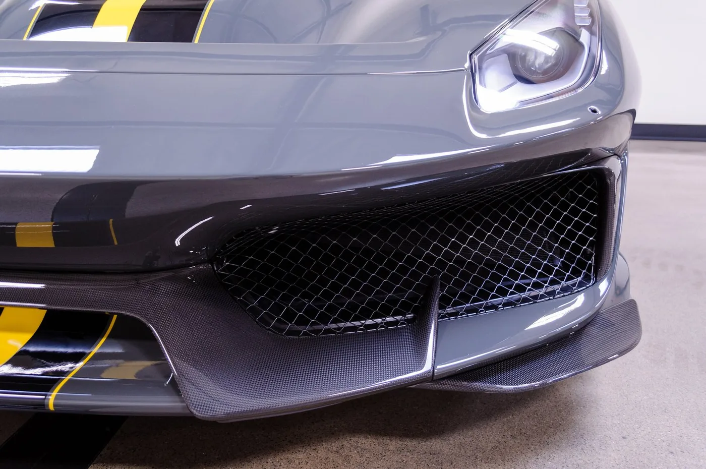 2020 Ferrari 488 Pista vendue par un concessionnaire spécialisé à Costa Mesa, États-Unis, photo 14 sur 15