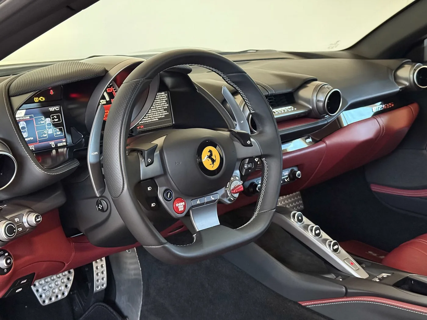 2020 Ferrari 812 GTS offered by a specialist dealer in Lucca, Italy, photo 15 of 17