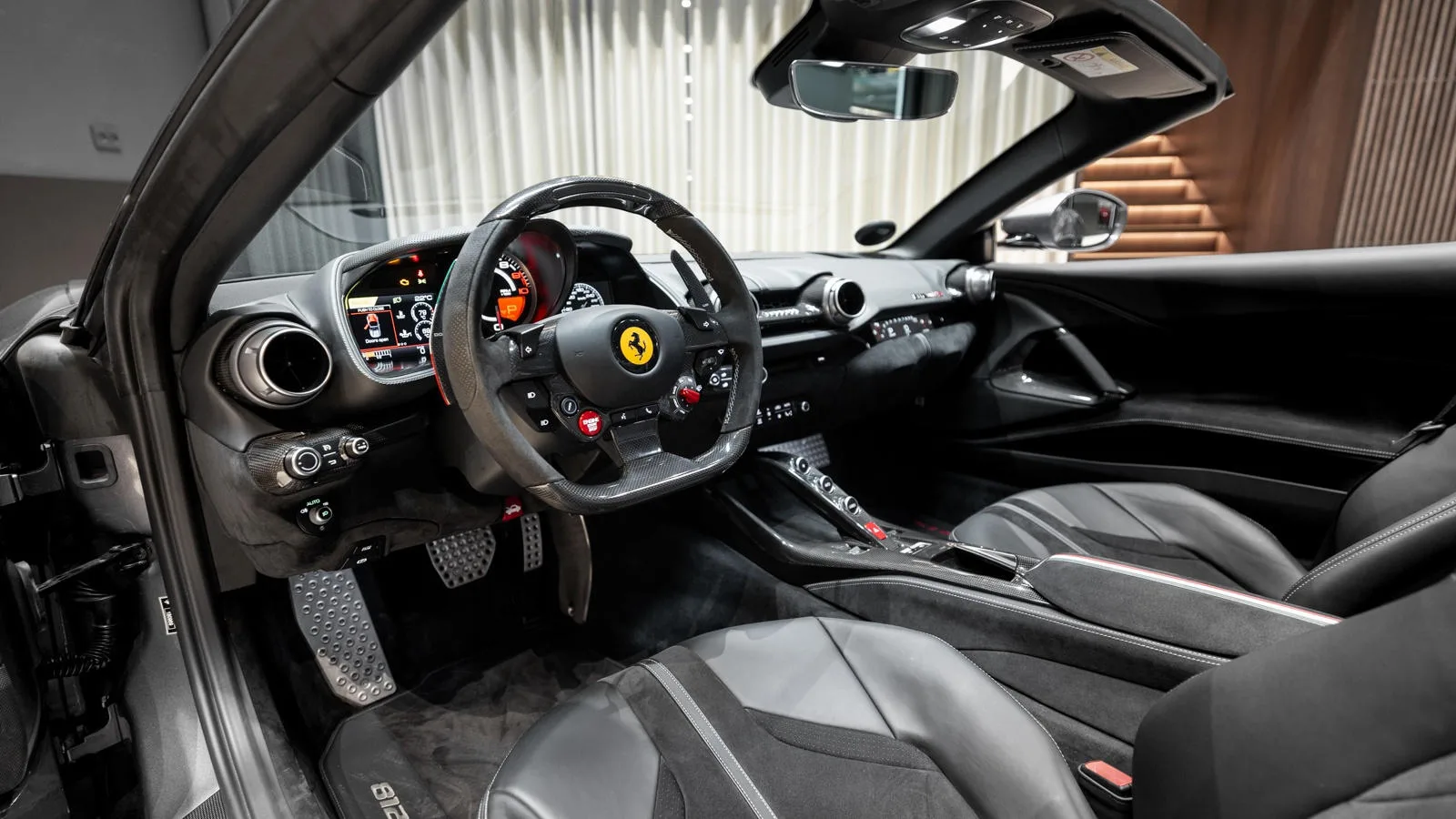 2020 Ferrari 812 GTS, 5/30