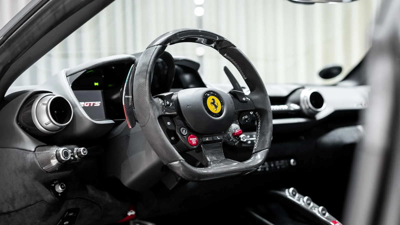 2020 Ferrari 812 GTS, 24/30