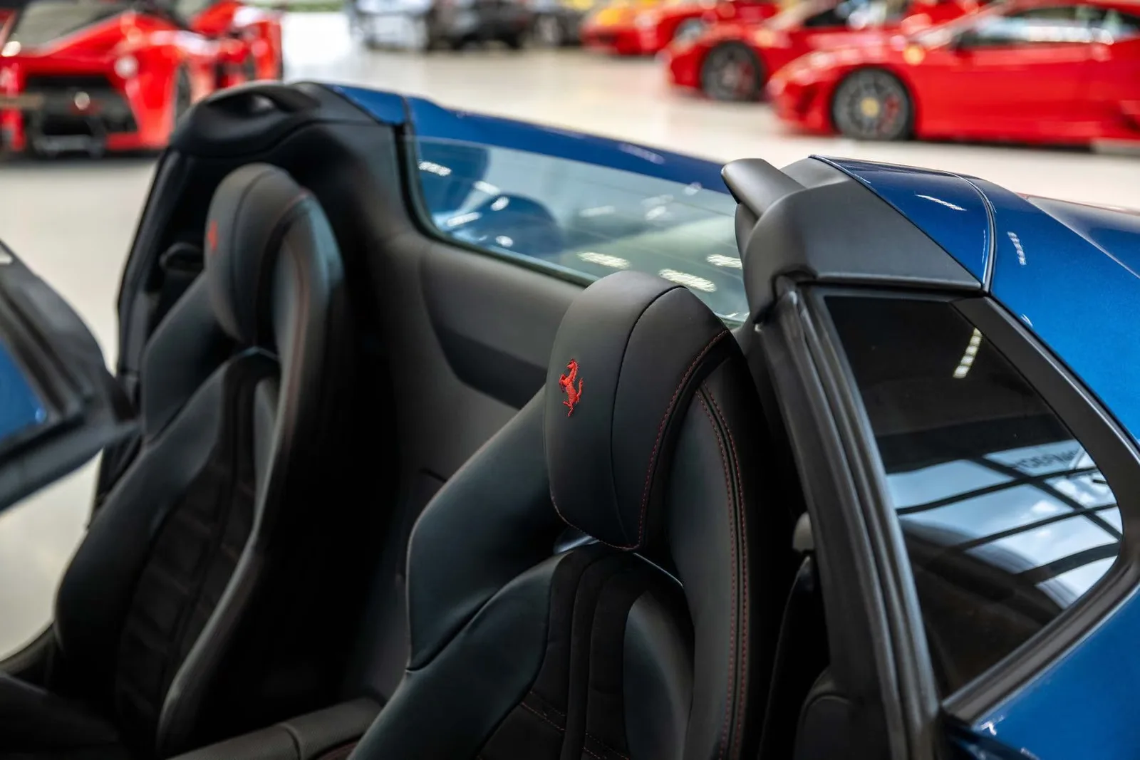 2020 Ferrari 812 GTS, 11/25