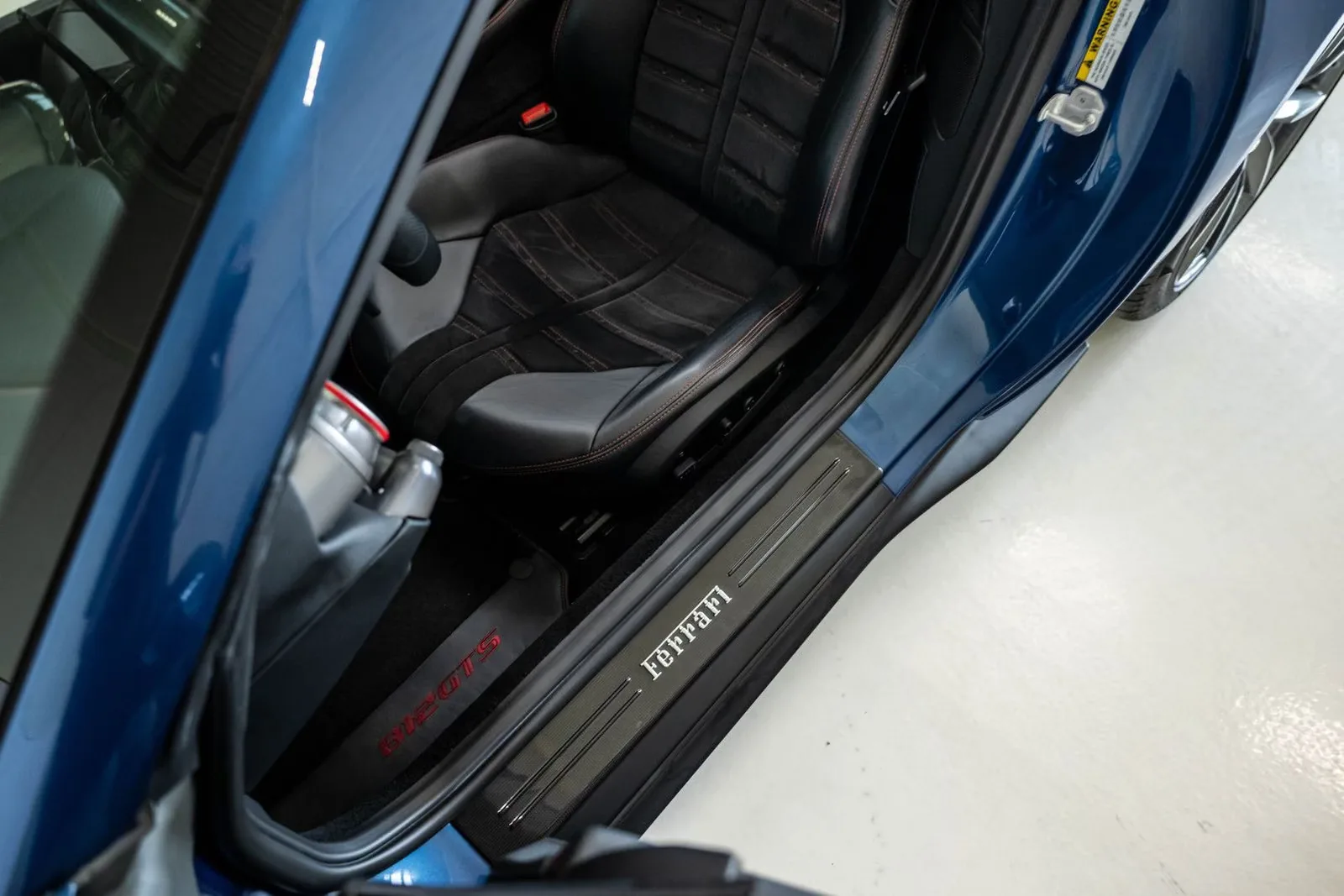 2020 Ferrari 812 GTS, 12/25