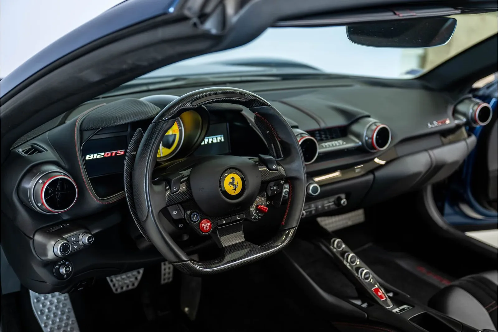 2020 Ferrari 812 GTS, 13/25