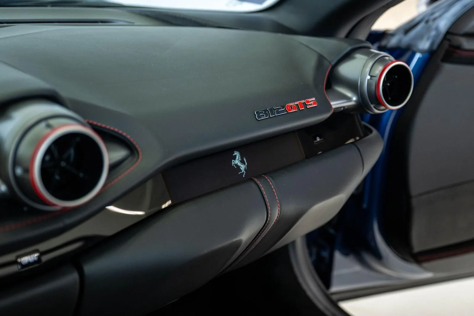 2020 Ferrari 812 GTS, 20/25
