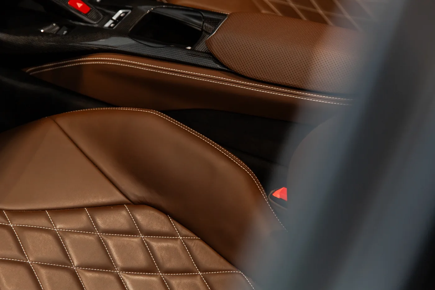 2020 Ferrari 812 GTS angeboten von einem Fachhändler in Hengelo, Niederlande, Foto 7 von 15