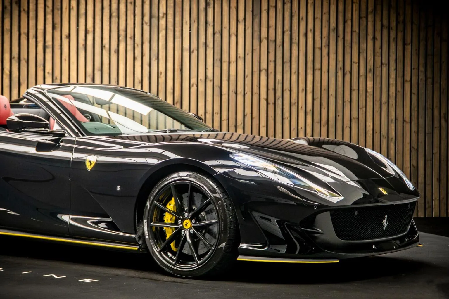 2020 Ferrari 812 GTS, 9/30