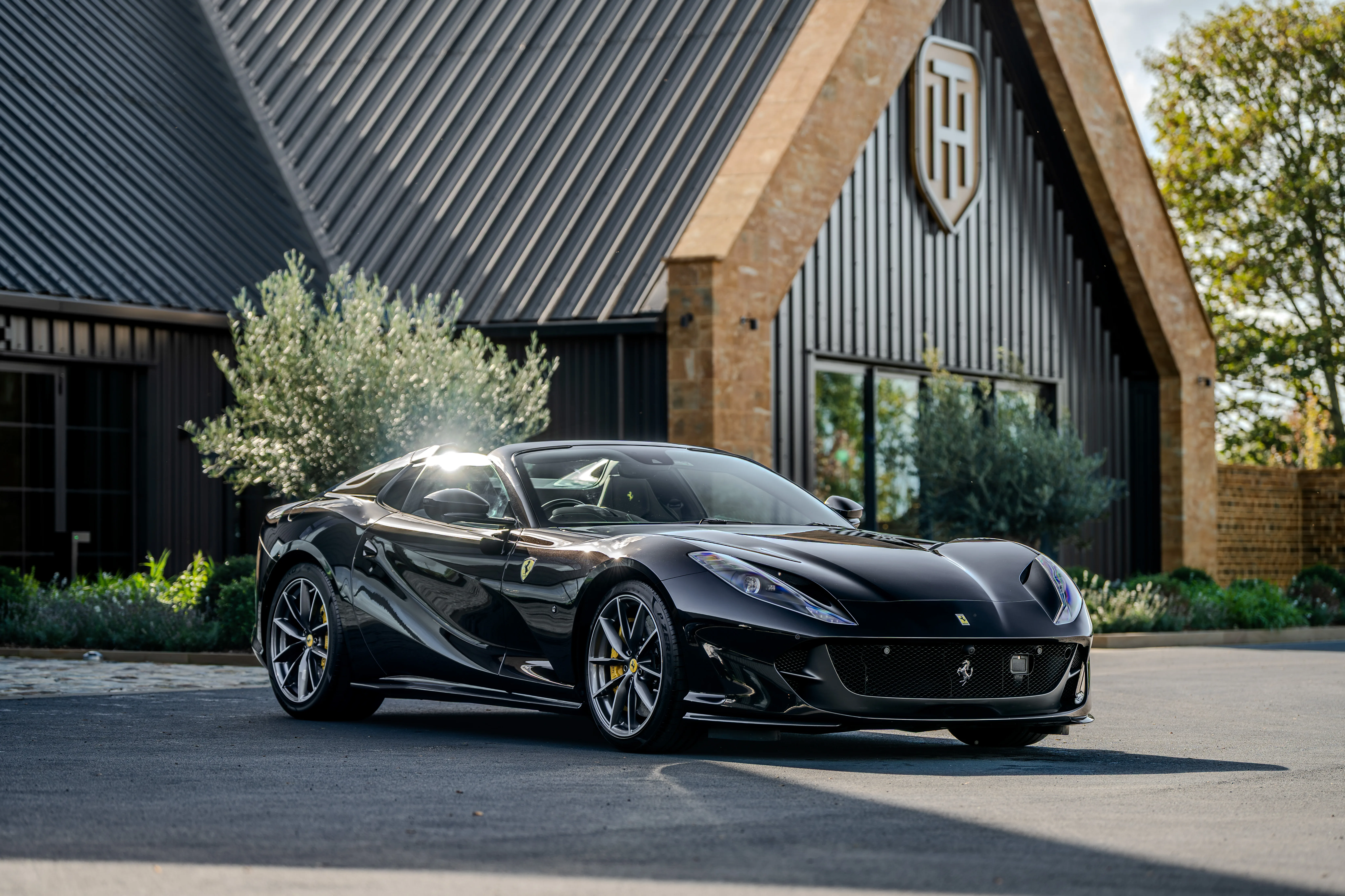 2020 Ferrari 812 GTS, 2/30