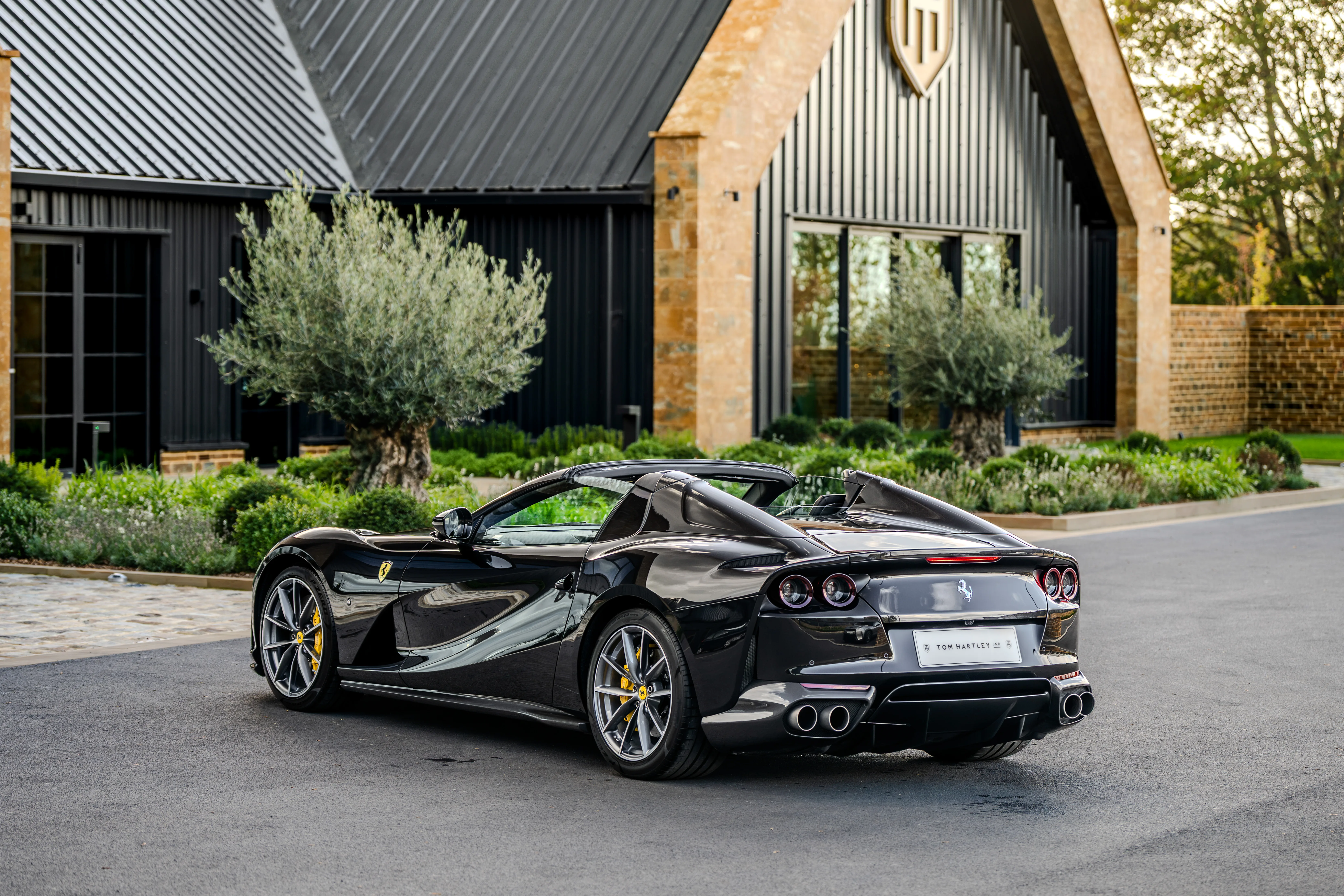 2020 Ferrari 812 GTS, 4/30