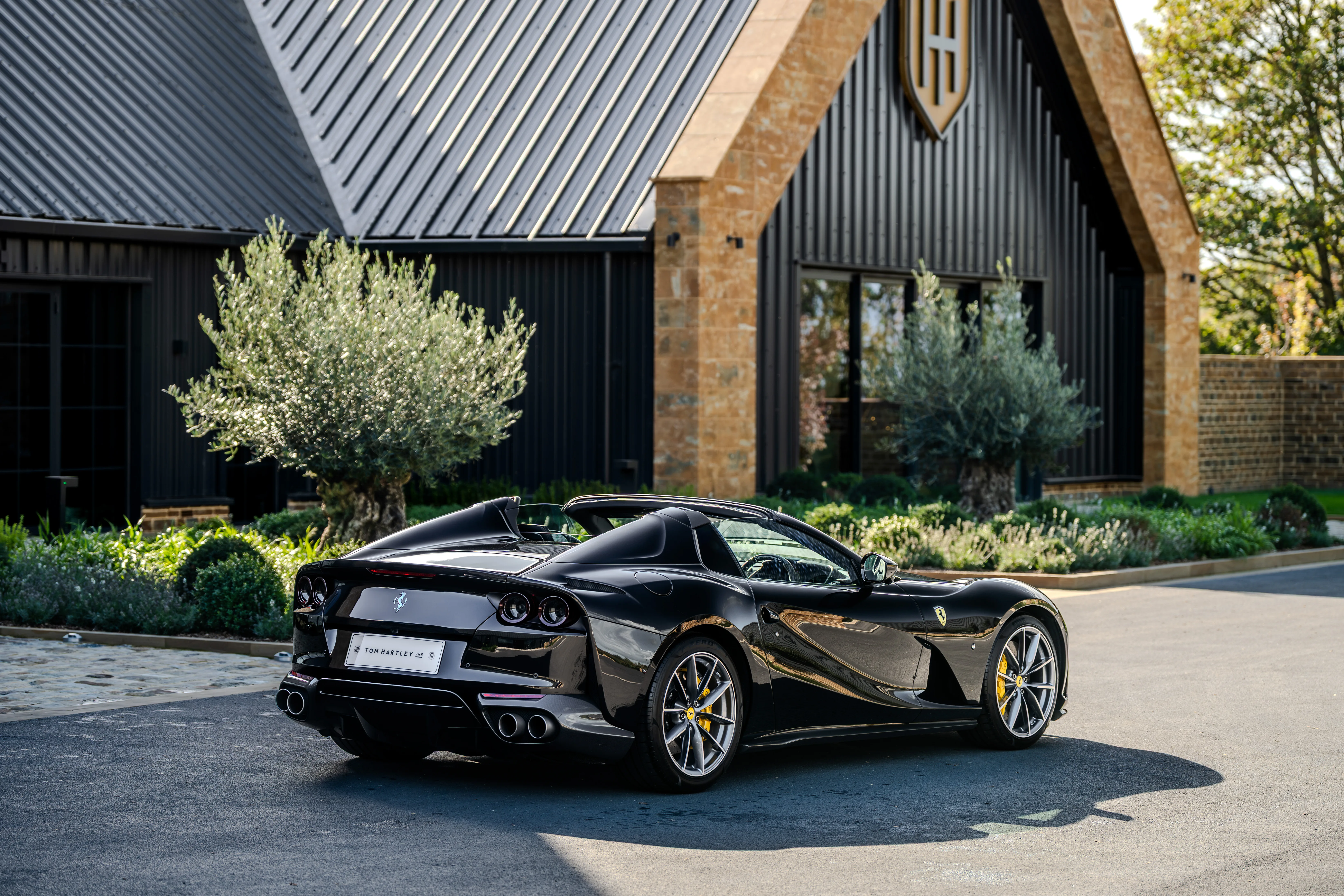 2020 Ferrari 812 GTS, 5/30