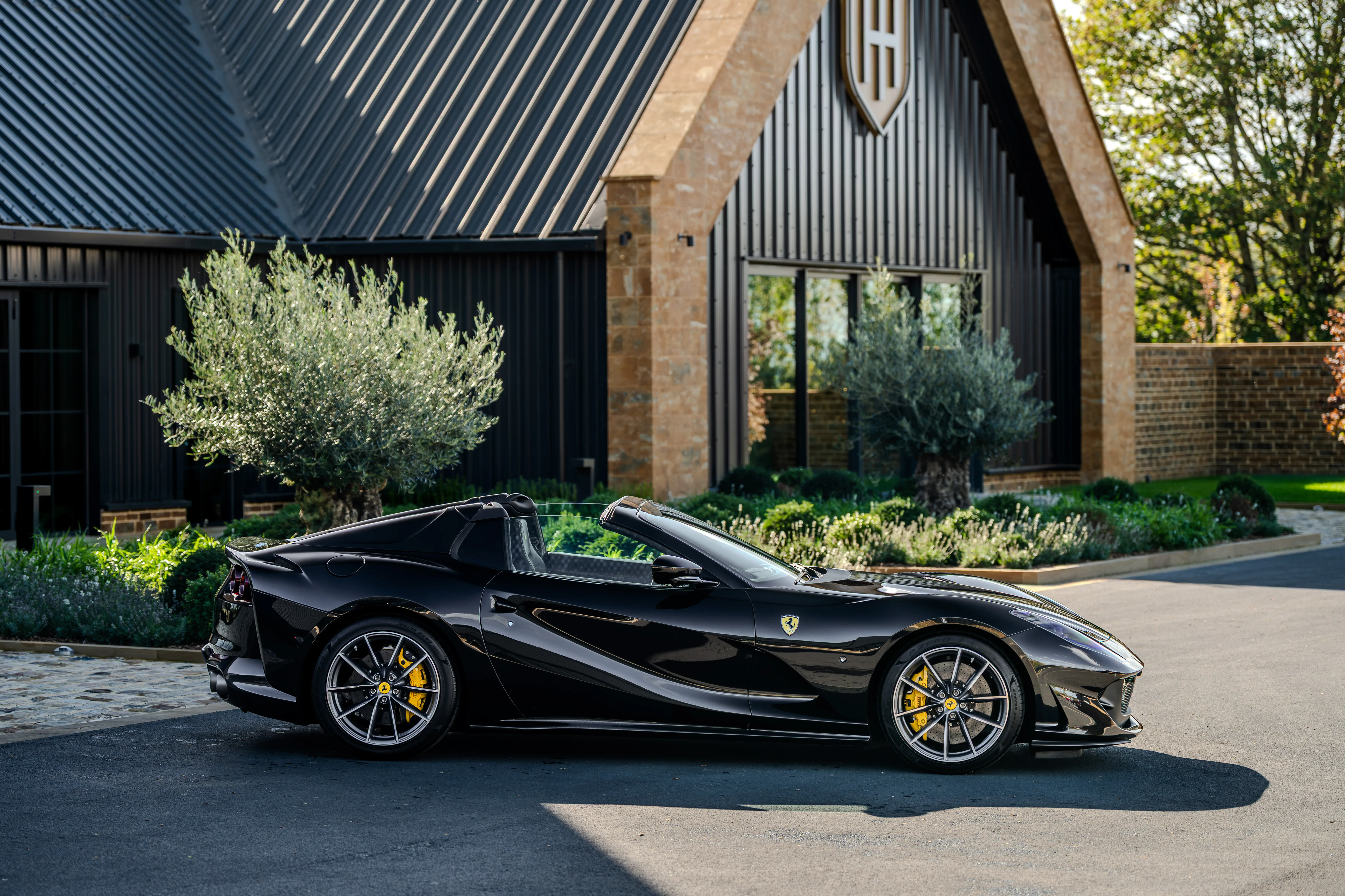 2020 Ferrari 812 GTS, 7/30
