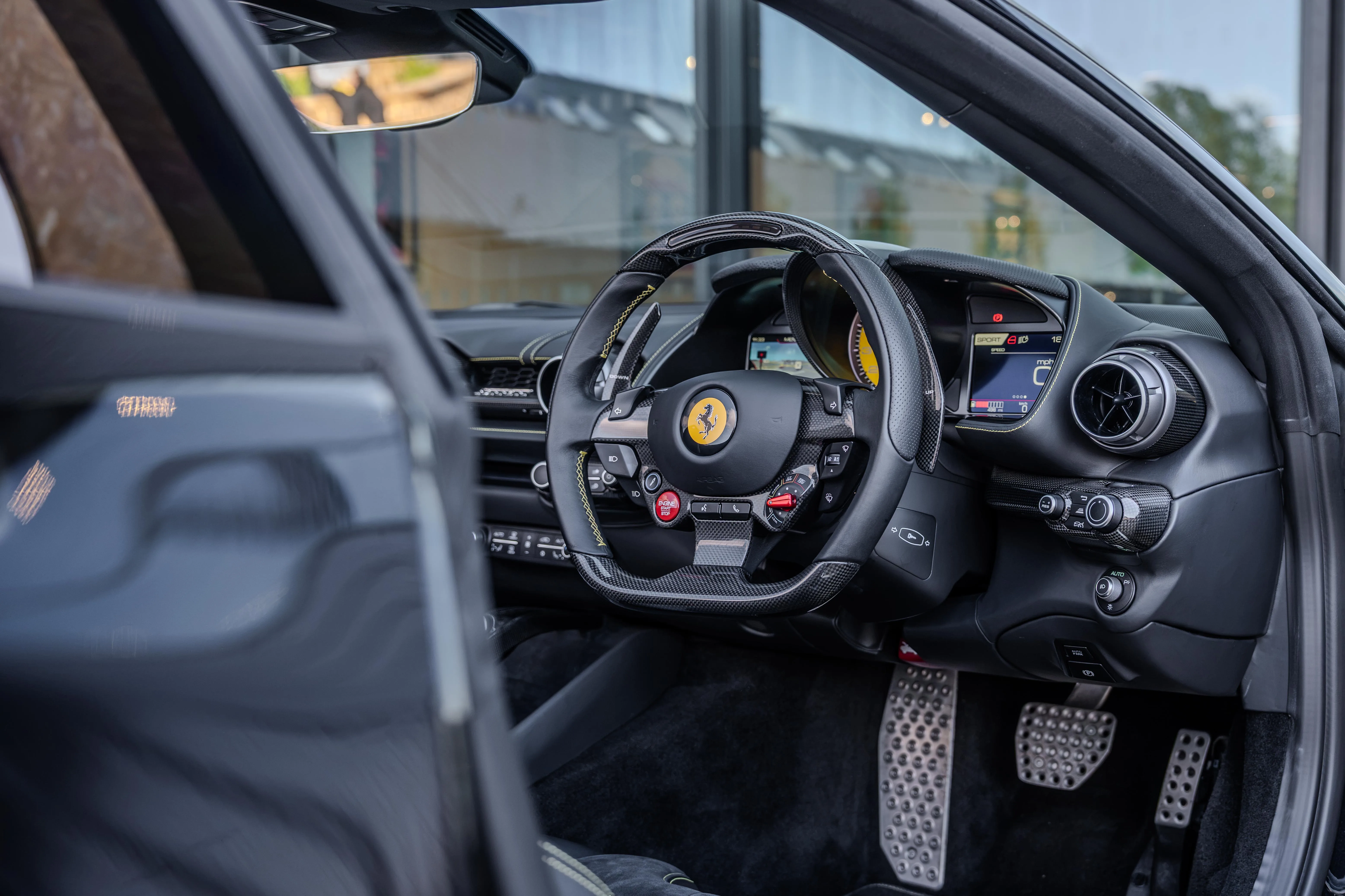2020 Ferrari 812 GTS, 12/30
