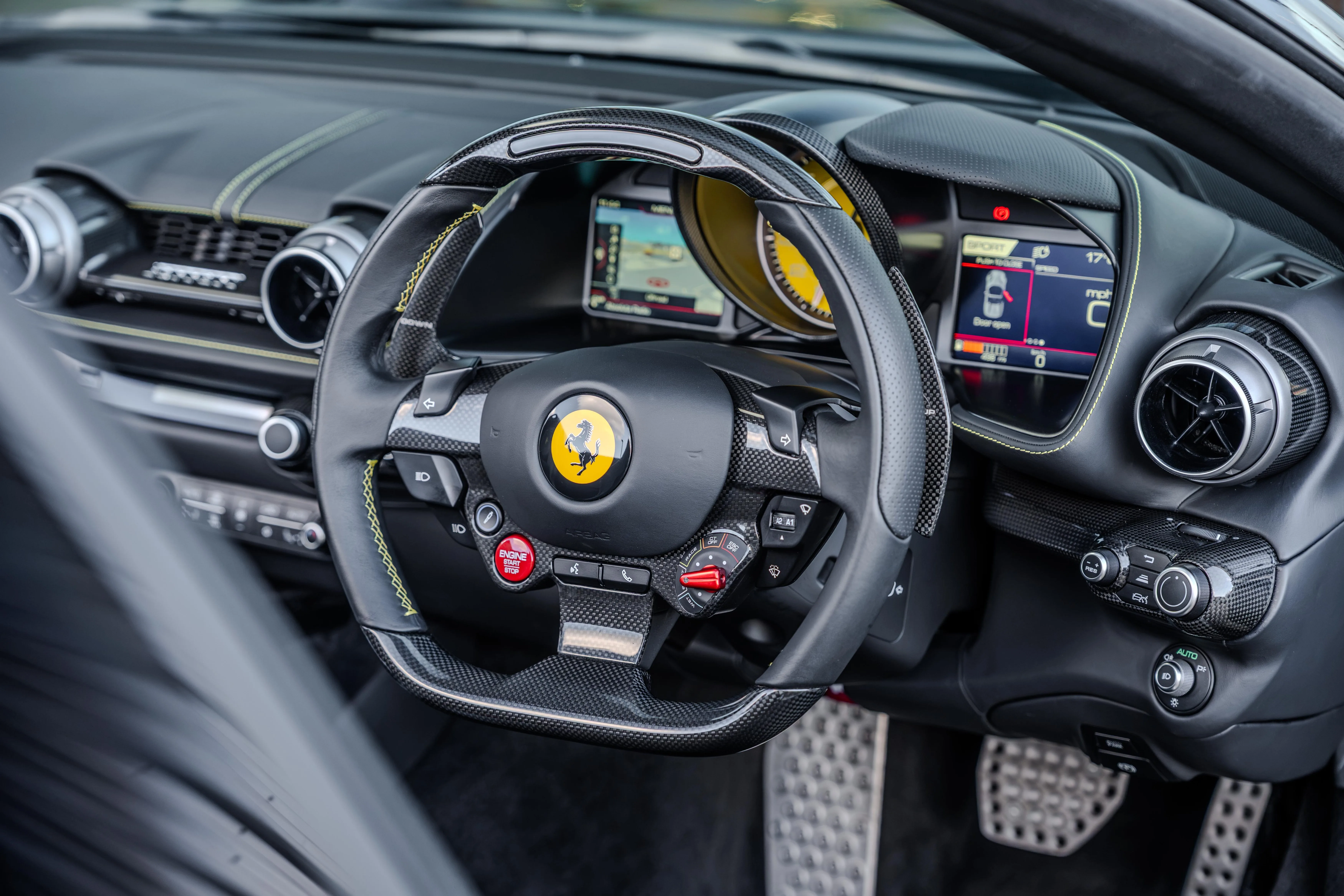 2020 Ferrari 812 GTS, 13/30