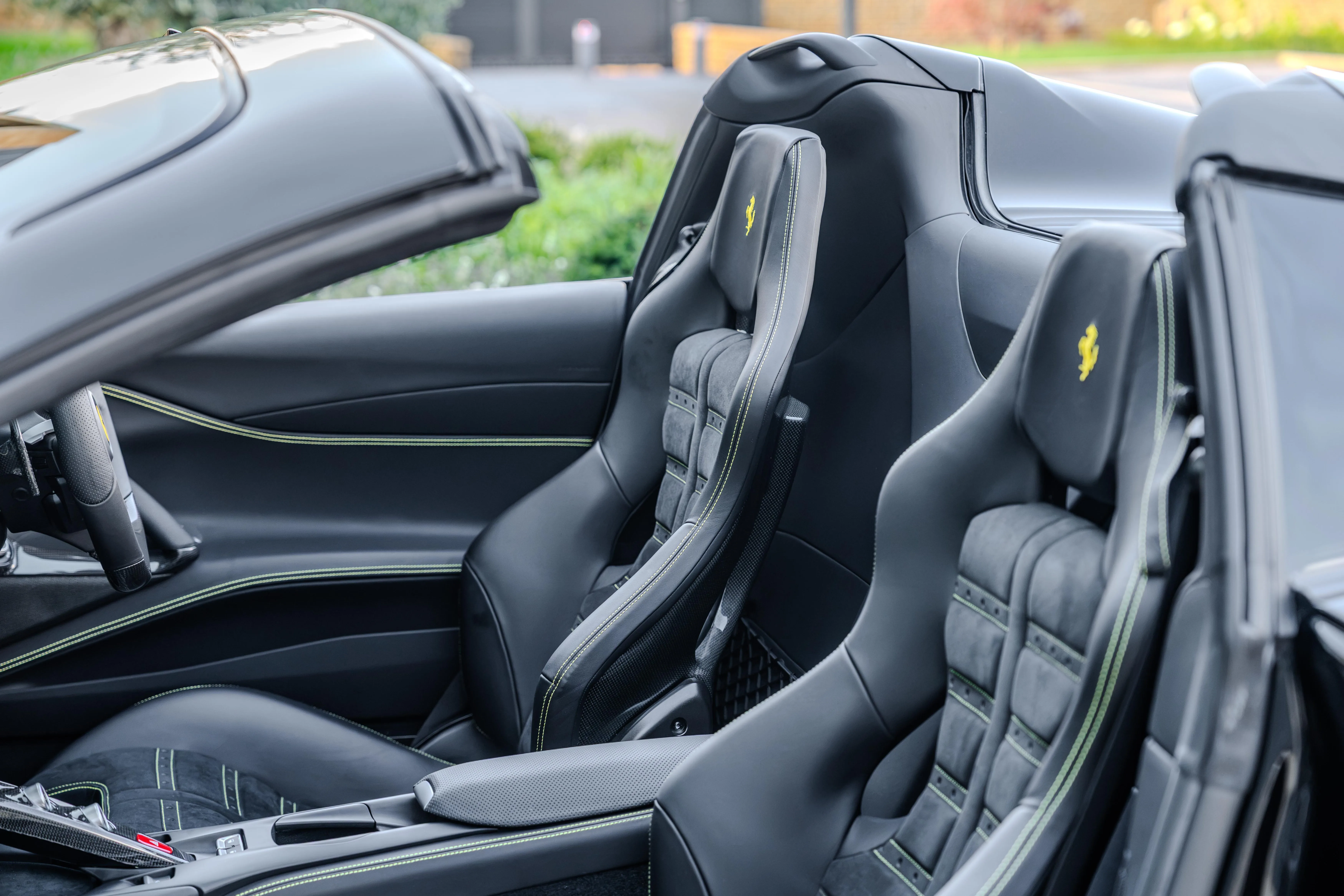 2020 Ferrari 812 GTS, 16/30