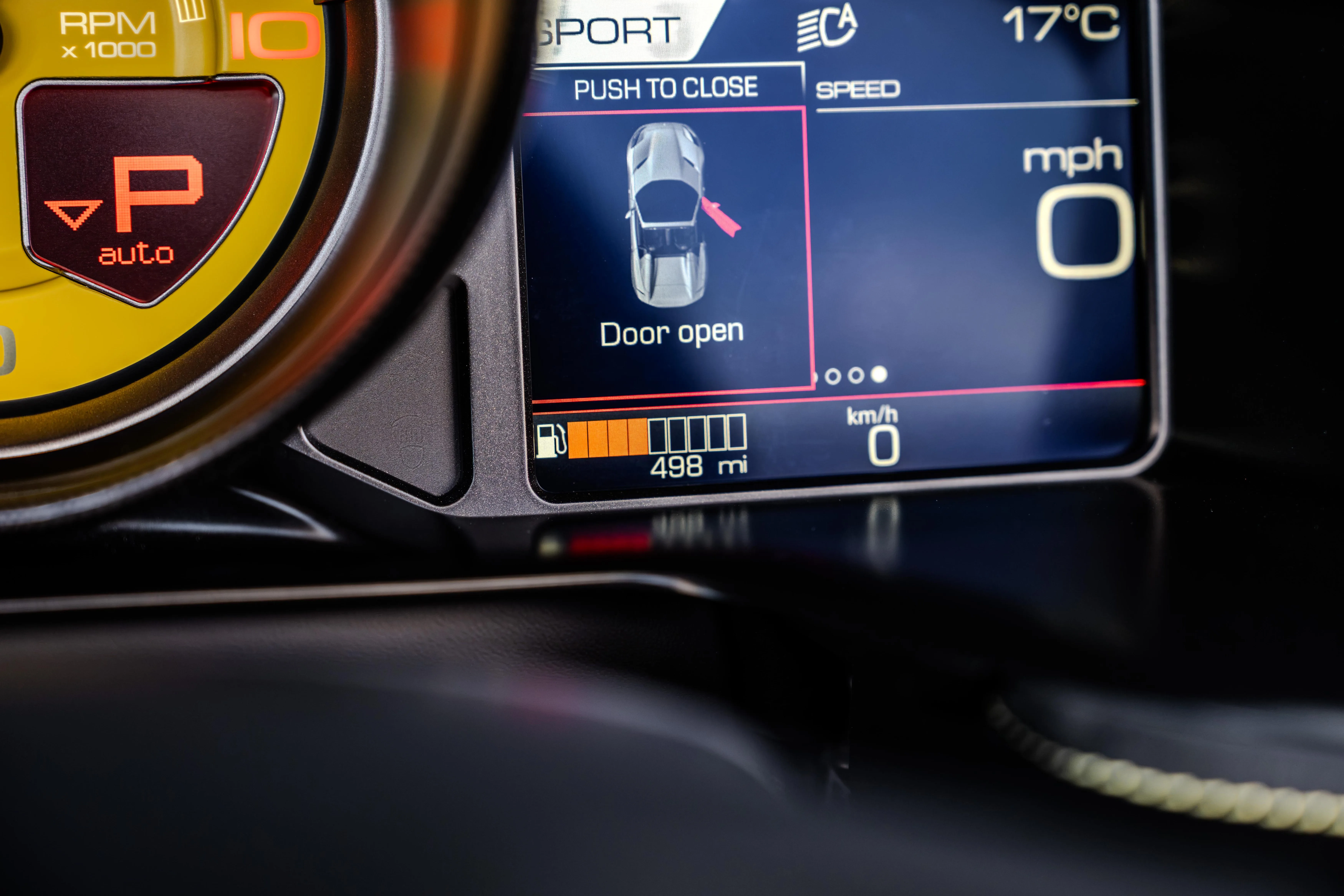 2020 Ferrari 812 GTS, 17/30