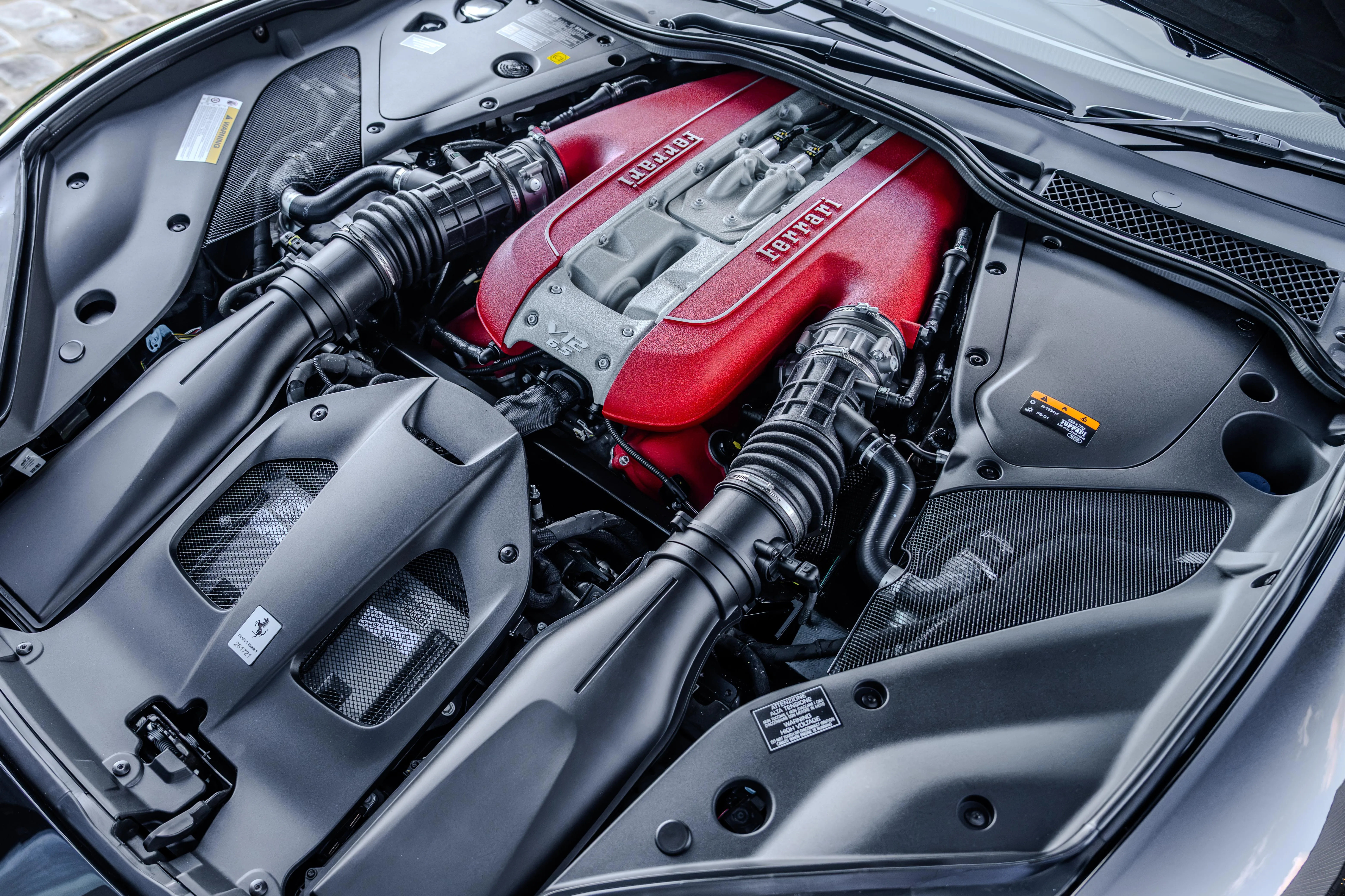 2020 Ferrari 812 GTS, 24/30