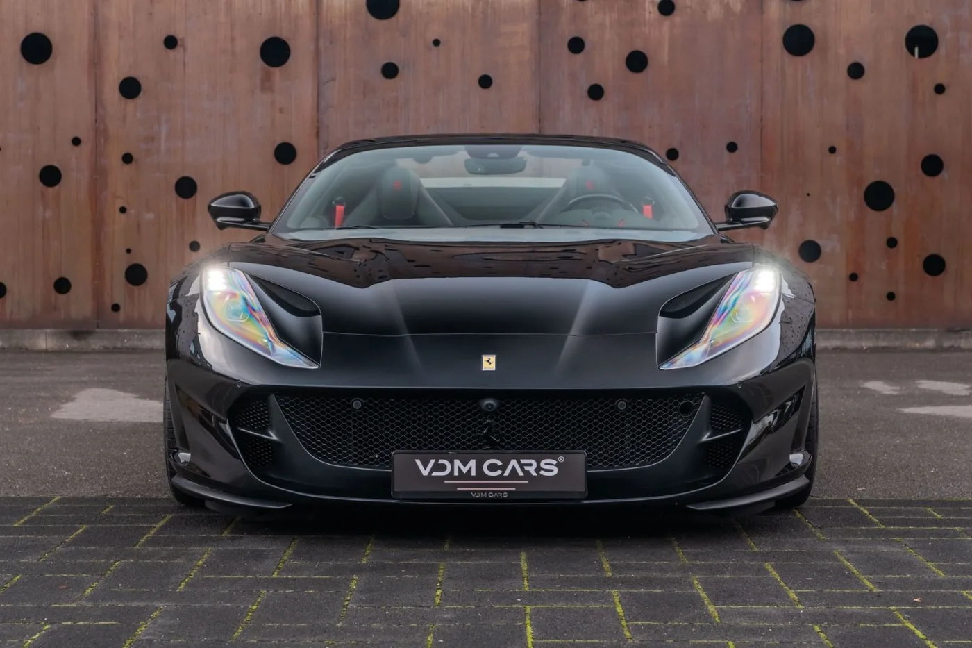 2020 Ferrari 812 GTS angeboten von einem Supersportwagenhändler in Gronau, Deutschland, Foto 2 von 25