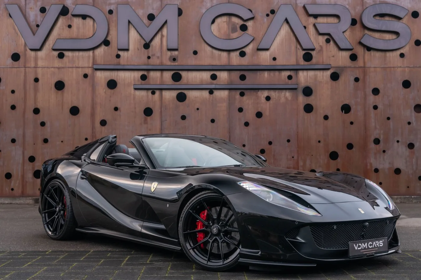 2020 Ferrari 812 GTS angeboten von einem Supersportwagenhändler in Gronau, Deutschland, Foto 3 von 25
