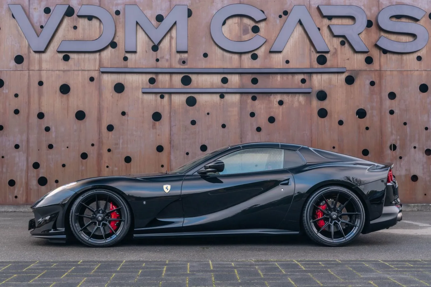 2020 Ferrari 812 GTS angeboten von einem Supersportwagenhändler in Gronau, Deutschland, Foto 7 von 25