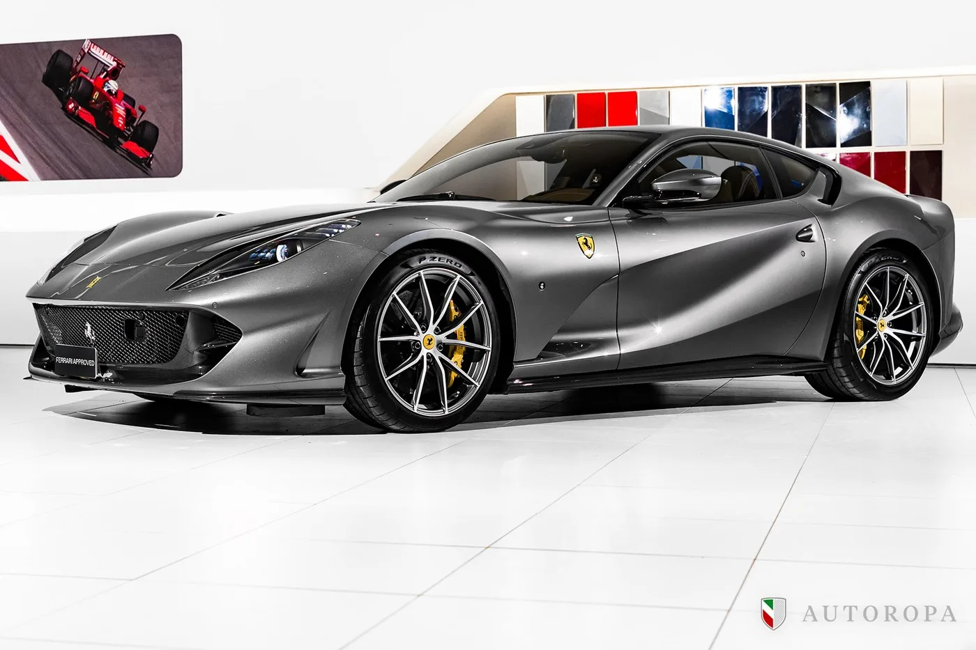 2020 Ferrari 812 Superfast angeboten von einem offiziellen Ferrari und Maserati-Vertragshändler in Arlöv, Schweden, Foto 5 von 10