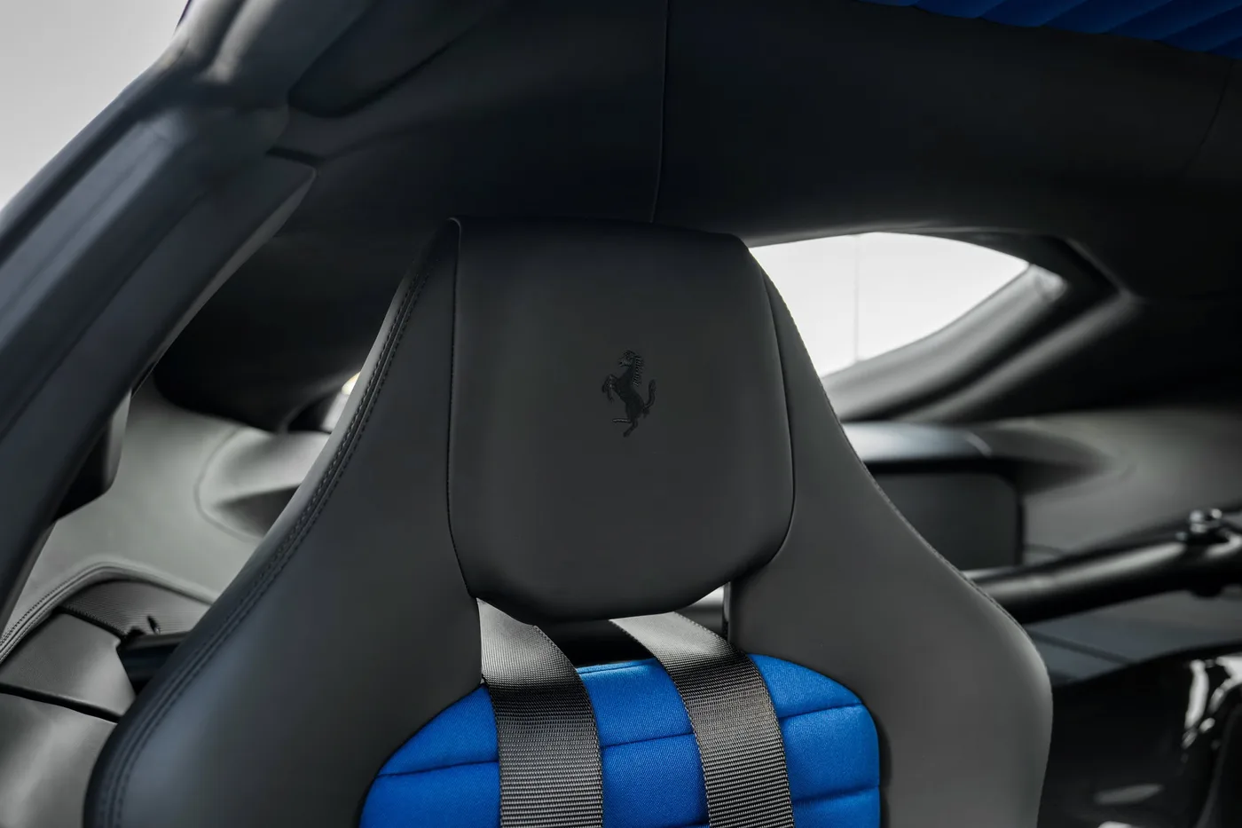 2020 Ferrari 812 Superfast offered by a supercar dealer in Woerden, Netherlands, photo 12 of 25