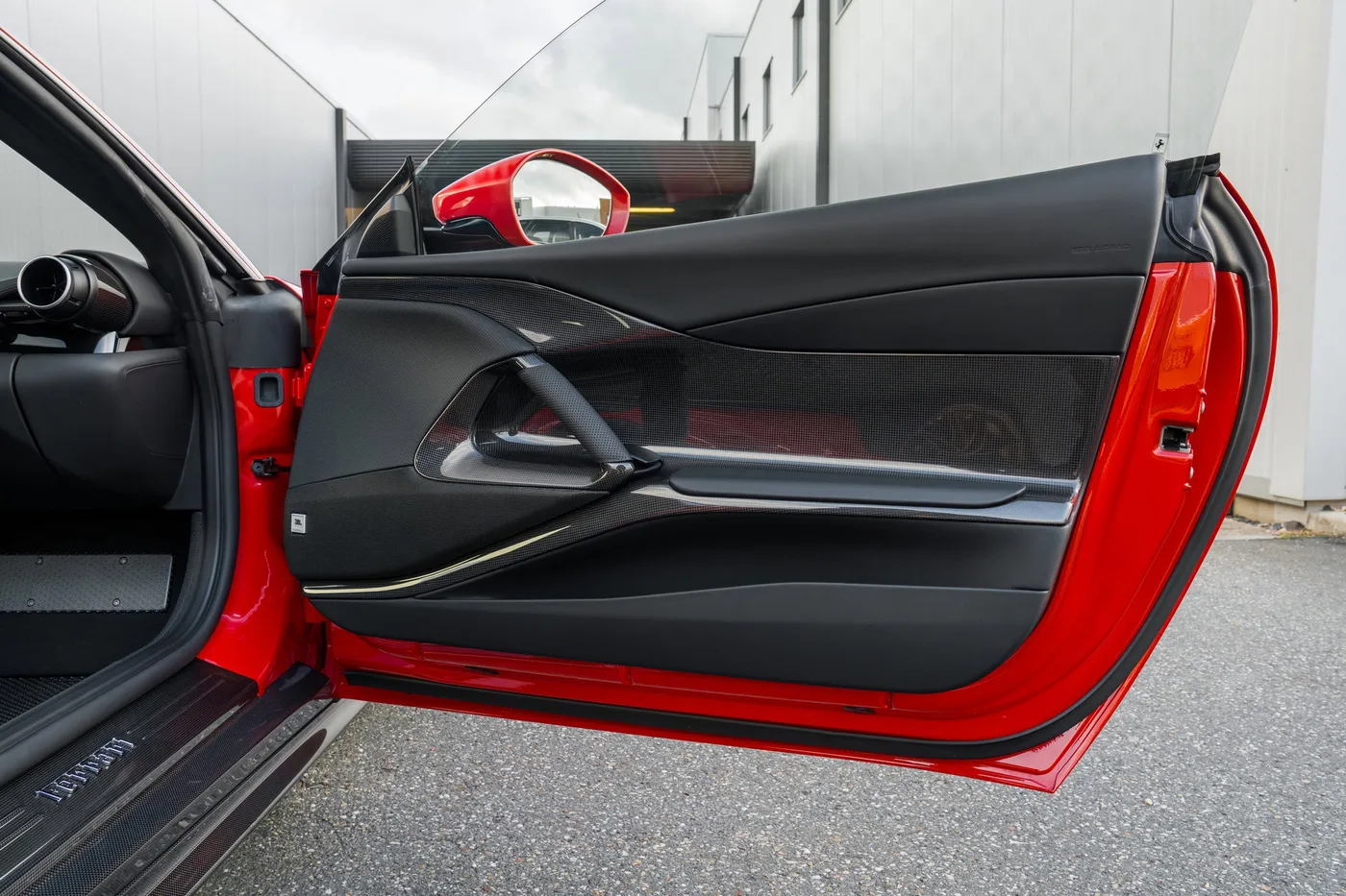 2020 Ferrari 812 Superfast offered by a supercar dealer in Woerden, Netherlands, photo 24 of 25
