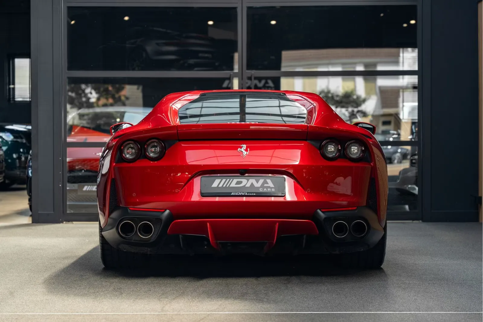 2020 Ferrari 812 Superfast, 4/30