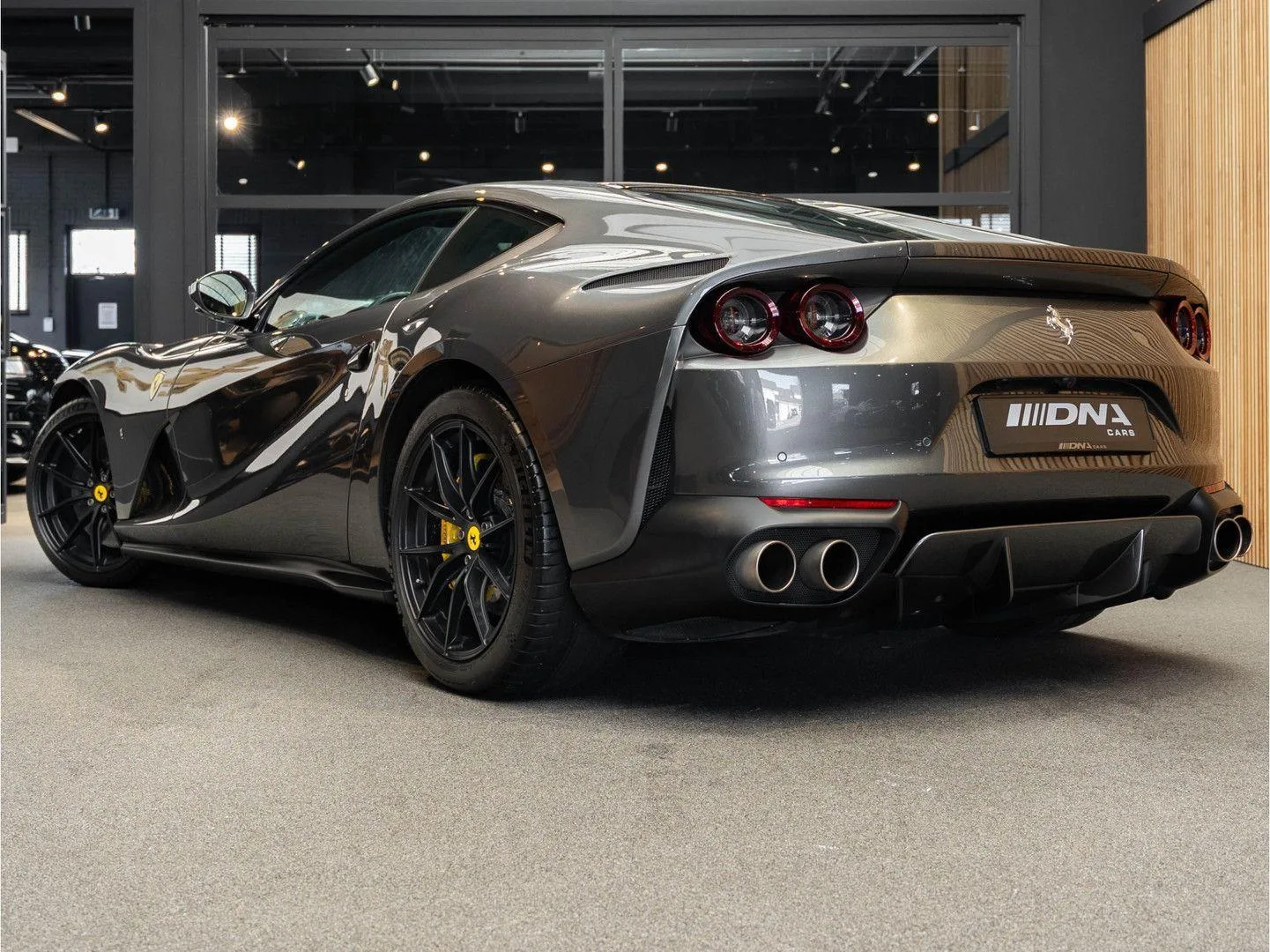 2020 Ferrari 812 Superfast, 5/30