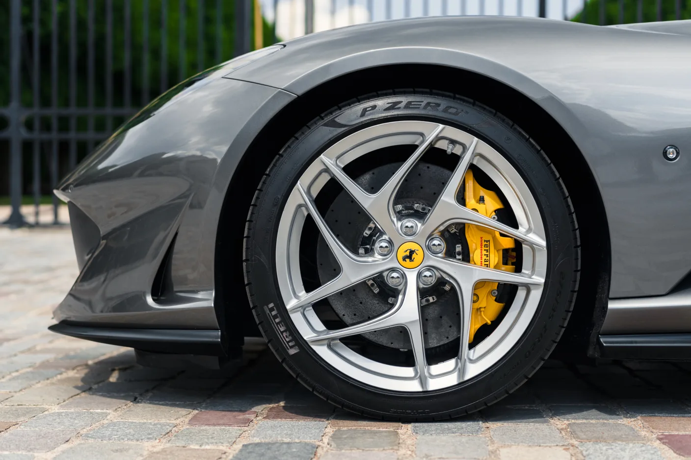 2020 Ferrari 812 Superfast, 6/30