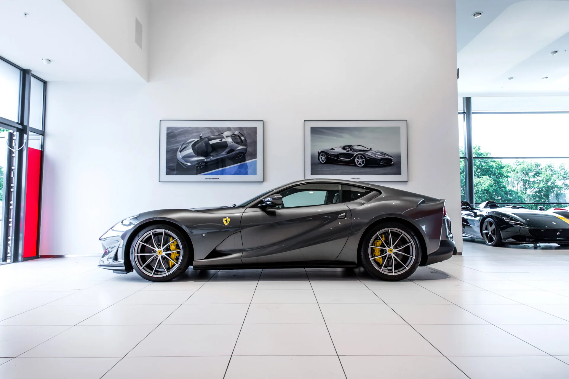 2020 Ferrari 812 Superfast, 3/30
