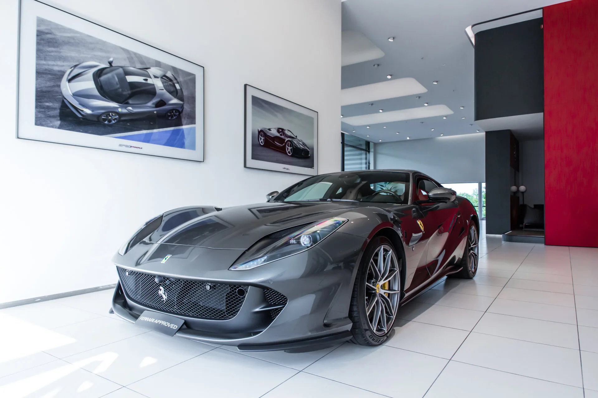 2020 Ferrari 812 Superfast, 17/30