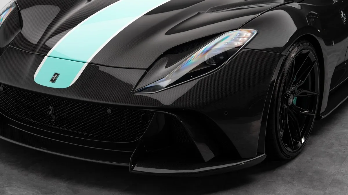 2020 Ferrari 812 Superfast offered by a specialist dealer in Dubai, United Arab Emirates, photo 7 of 25