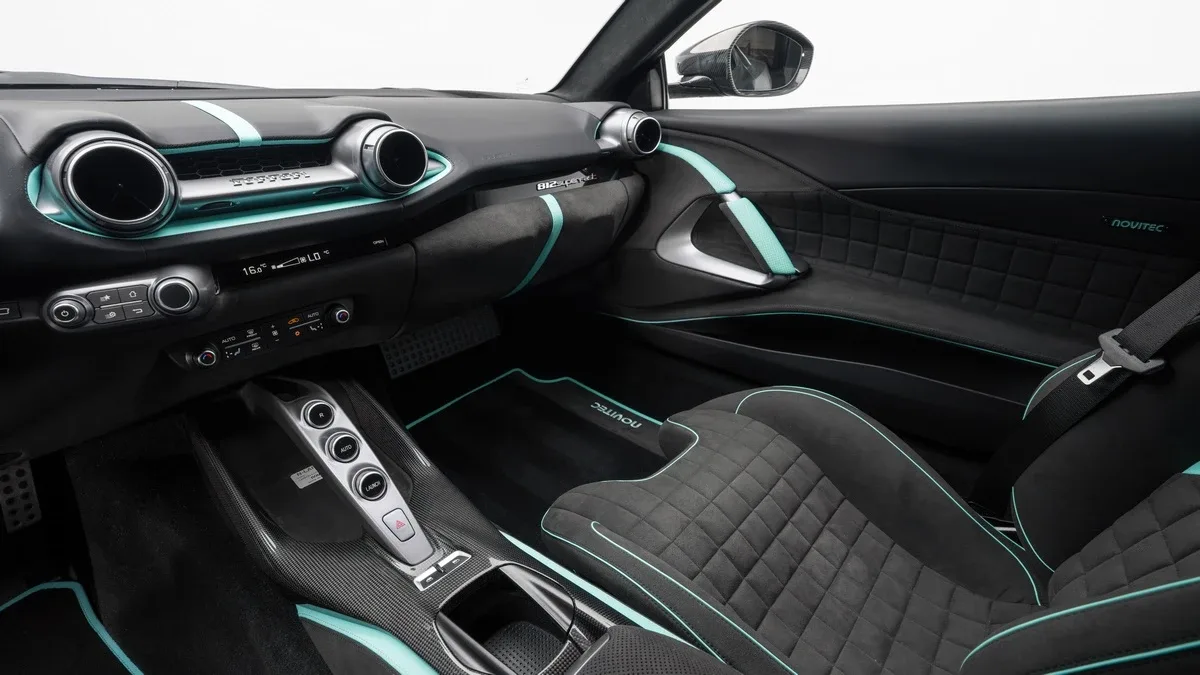 2020 Ferrari 812 Superfast offered by a specialist dealer in Dubai, United Arab Emirates, photo 14 of 25