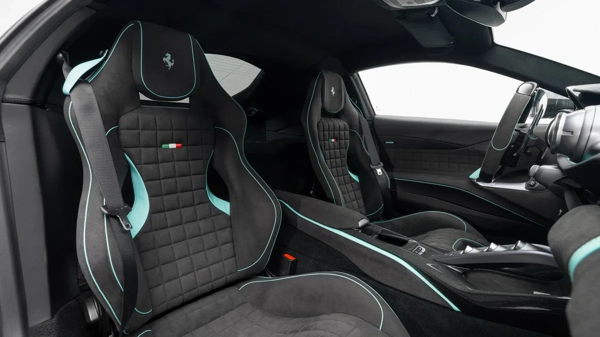 2020 Ferrari 812 Superfast offered by a specialist dealer in Dubai, United Arab Emirates, photo 24 of 25