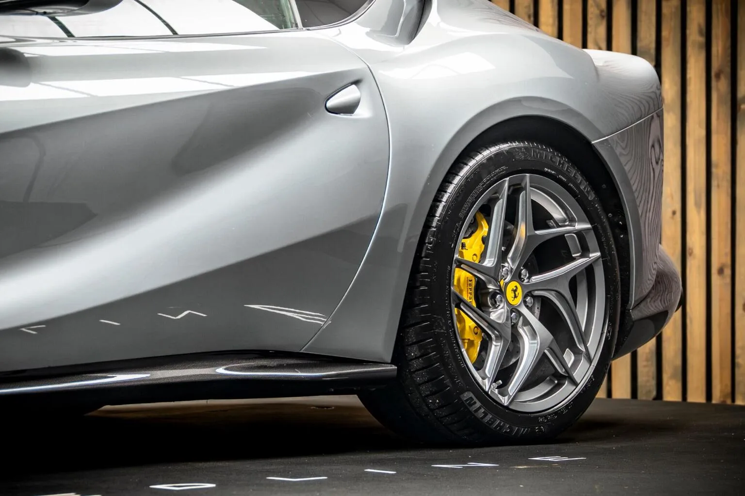 2020 Ferrari 812 Superfast, 14/30