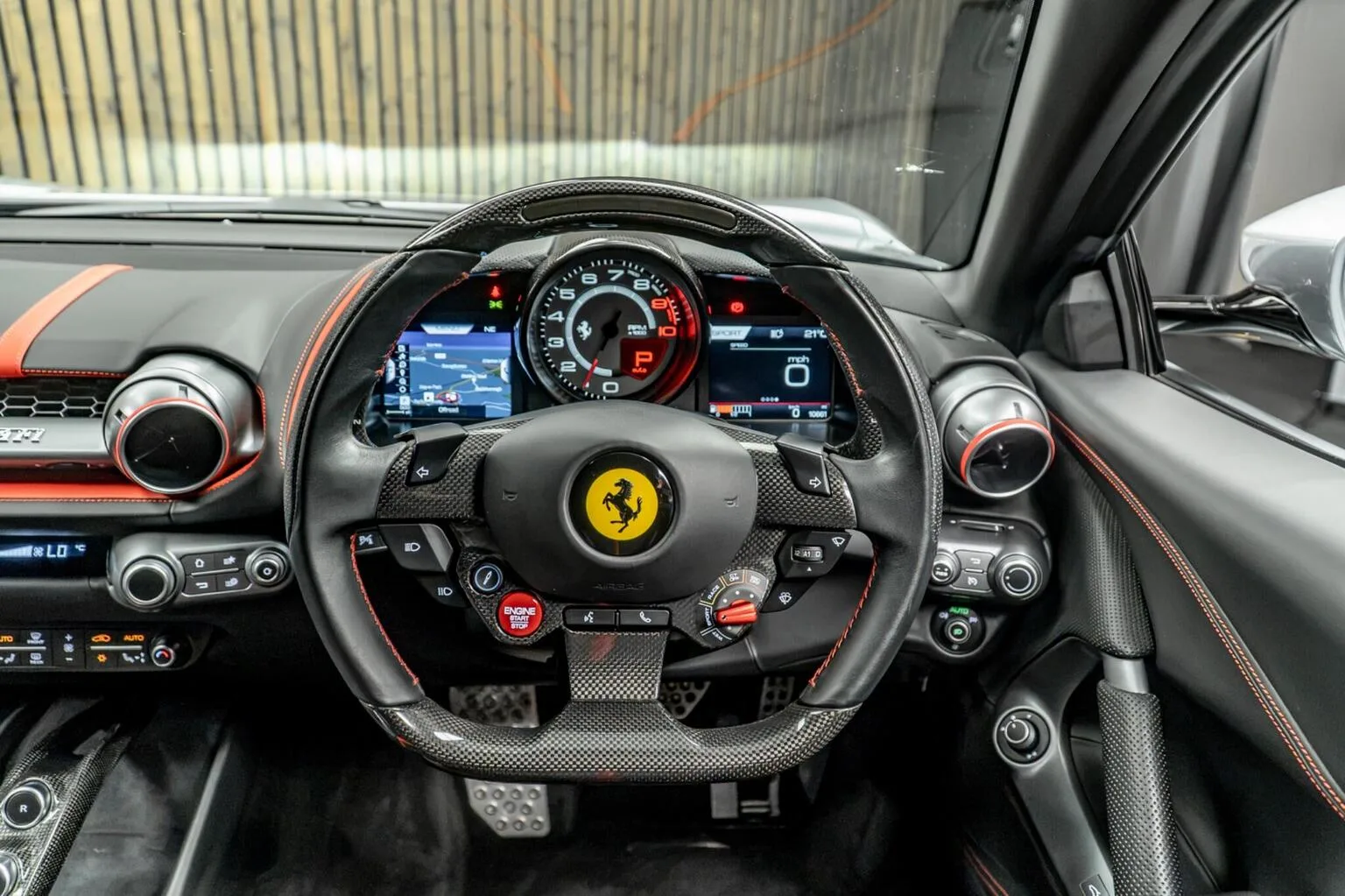 2020 Ferrari 812 Superfast, 24/30