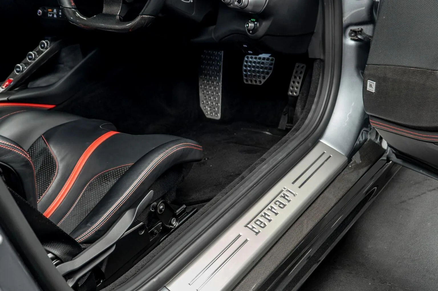 2020 Ferrari 812 Superfast, 27/30