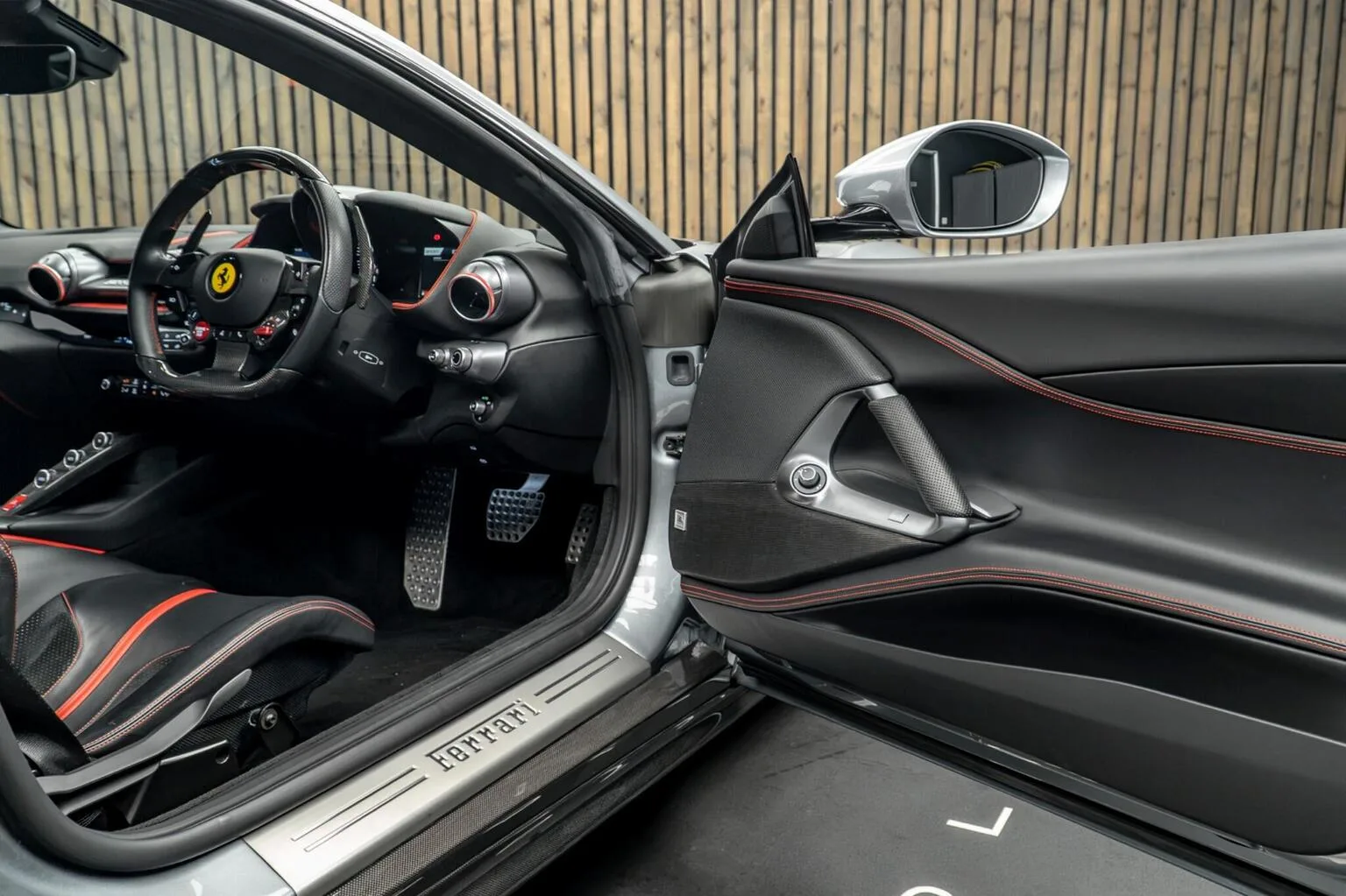 2020 Ferrari 812 Superfast, 29/30