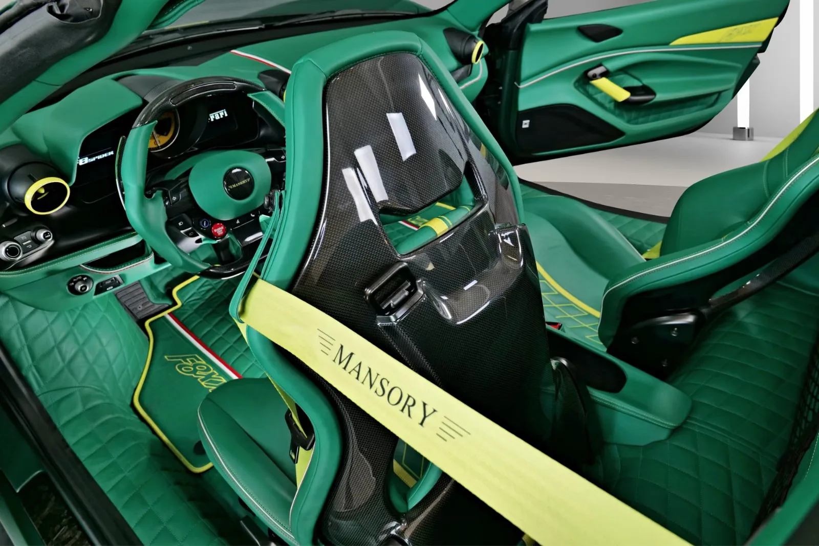 2020 Ferrari F8 Spider MANSORY F8XX, 17/23