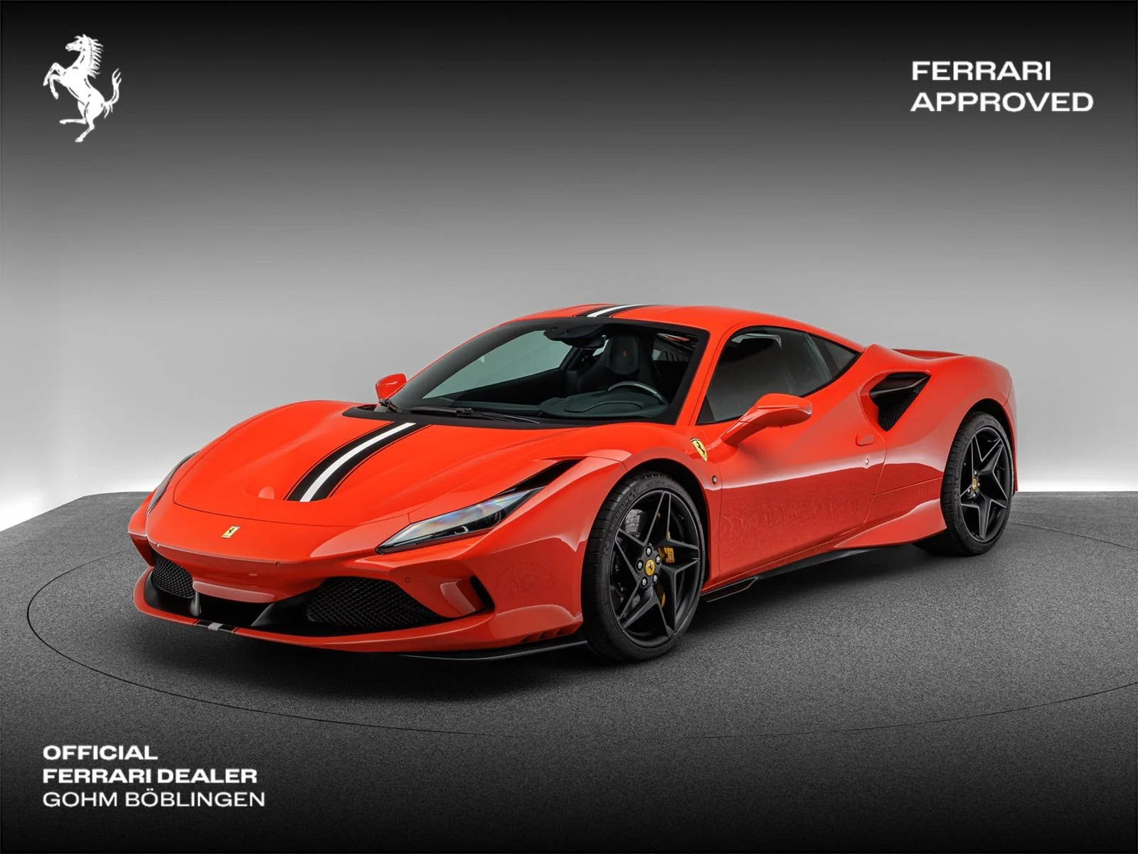 2020 Ferrari F8 Tributo en un concesionario especializado de Böblingen, Alemania, foto principal