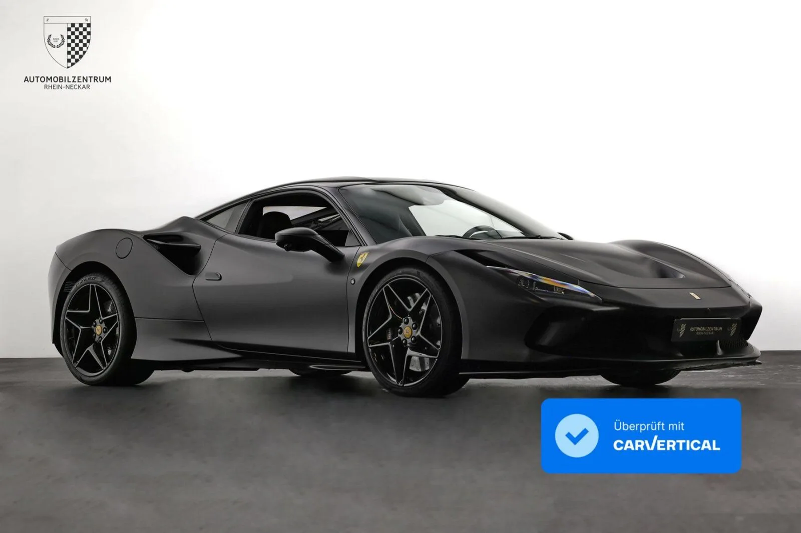 2020 Ferrari F8 Tributo proposta da un concessionario specializzato a Viernheim, Germania, foto principale