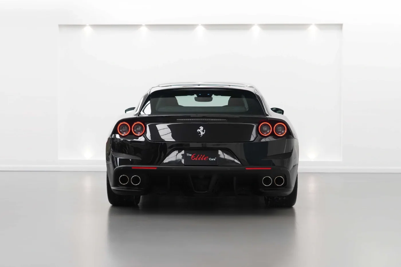 2020 Ferrari GTC4Lusso T angeboten von einem Fachhändler in Dubai, Vereinigte Arabische Emirate, Foto 4 von 10