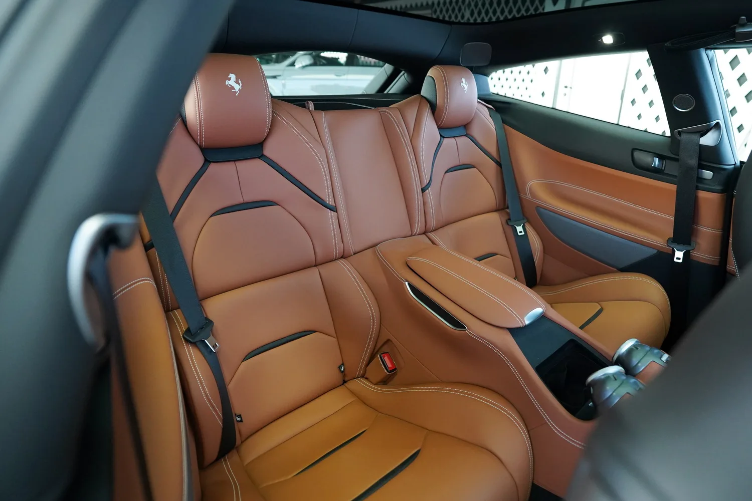 2020 Ferrari GTC4Lusso T, 8/15