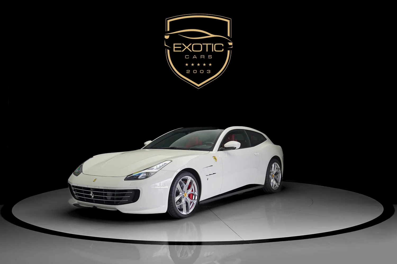 2020 Ferrari GTC4Lusso T angeboten von einem Fachhändler in Dubai, Vereinigte Arabische Emirate, Hauptfoto