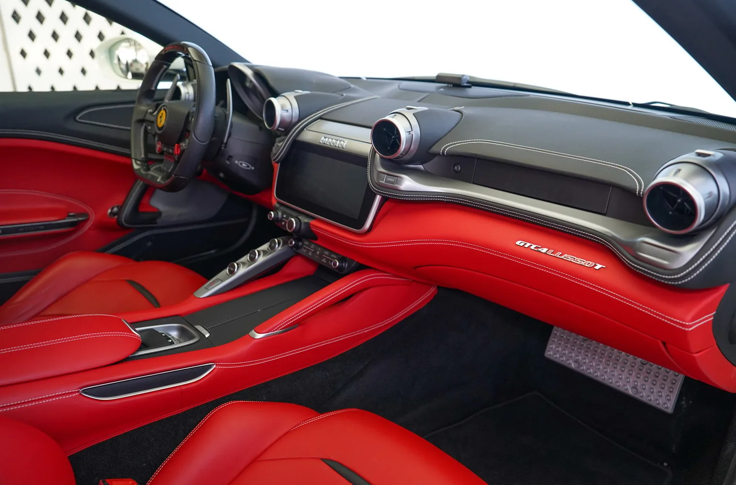 2020 Ferrari GTC4Lusso T, 11/15