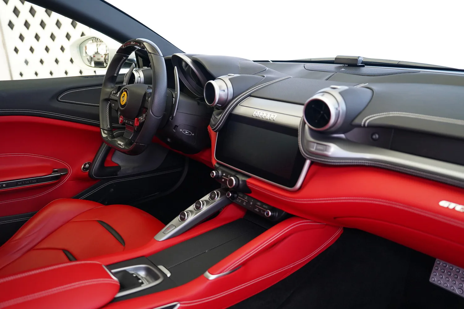2020 Ferrari GTC4Lusso T, 13/15