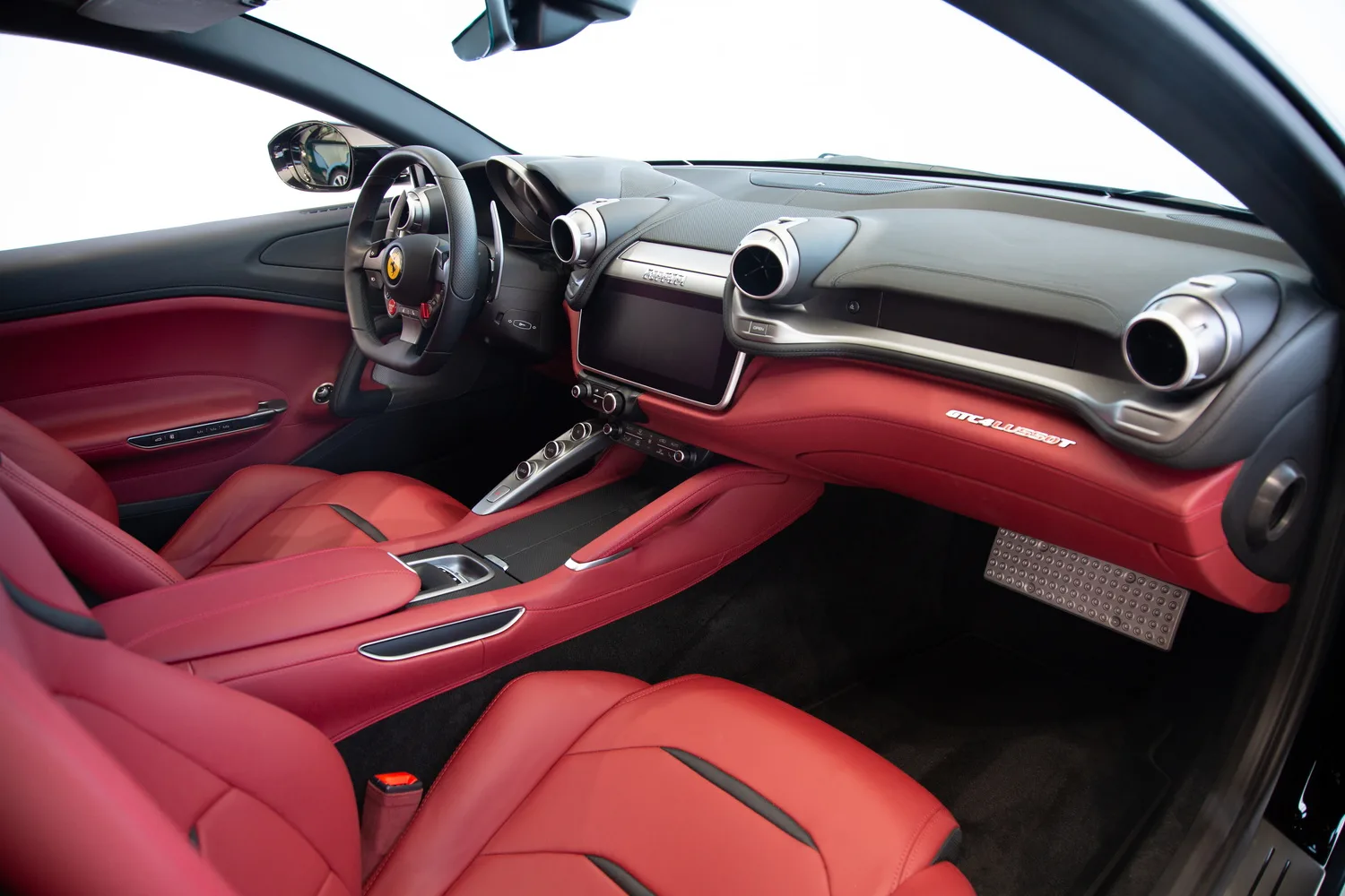 2020 Ferrari GTC4Lusso T, 10/15